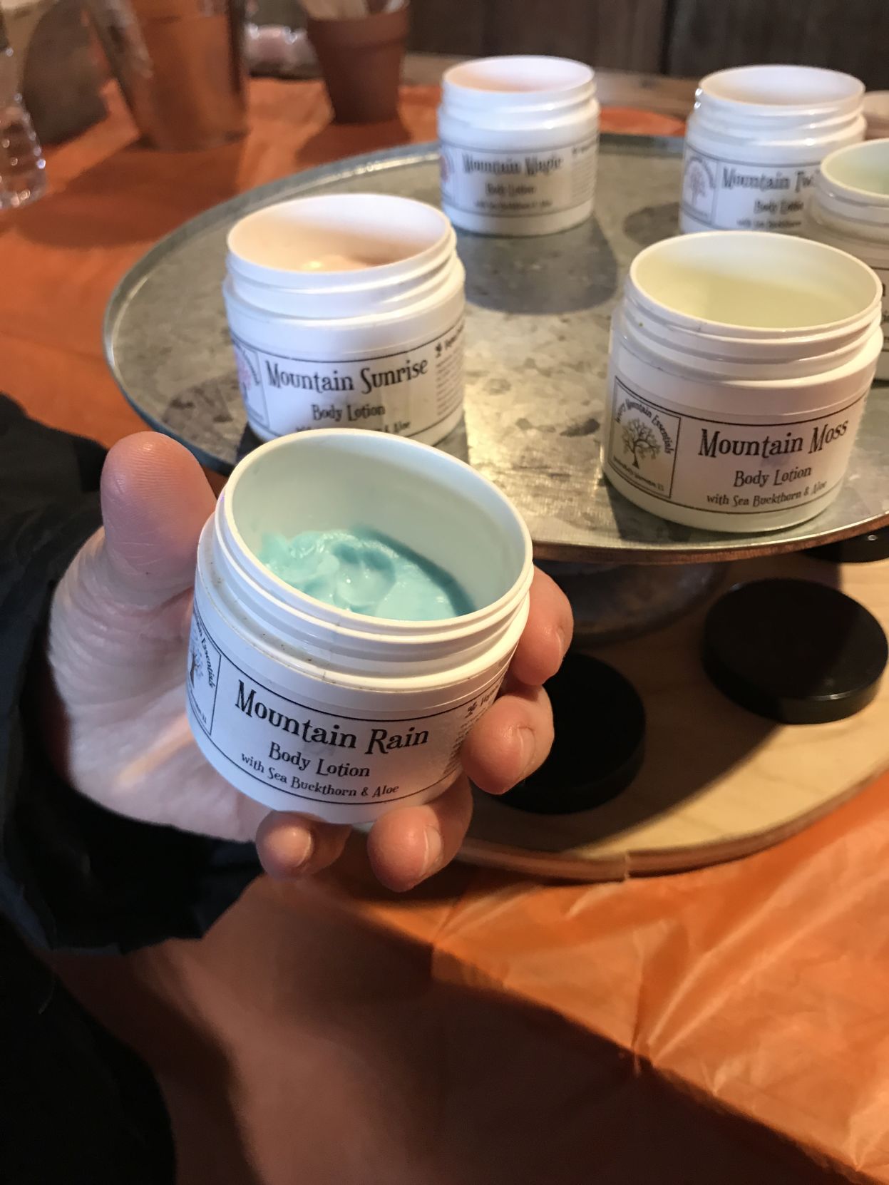 Photo_Business_Samples of the body lotion.JPG